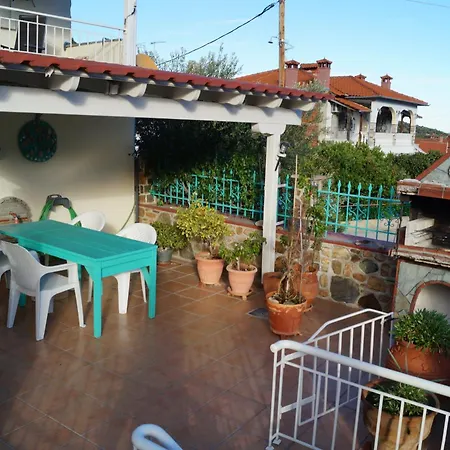 House Eleni Nyaraló *