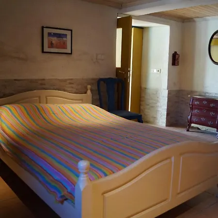 House Eleni Nyaraló *